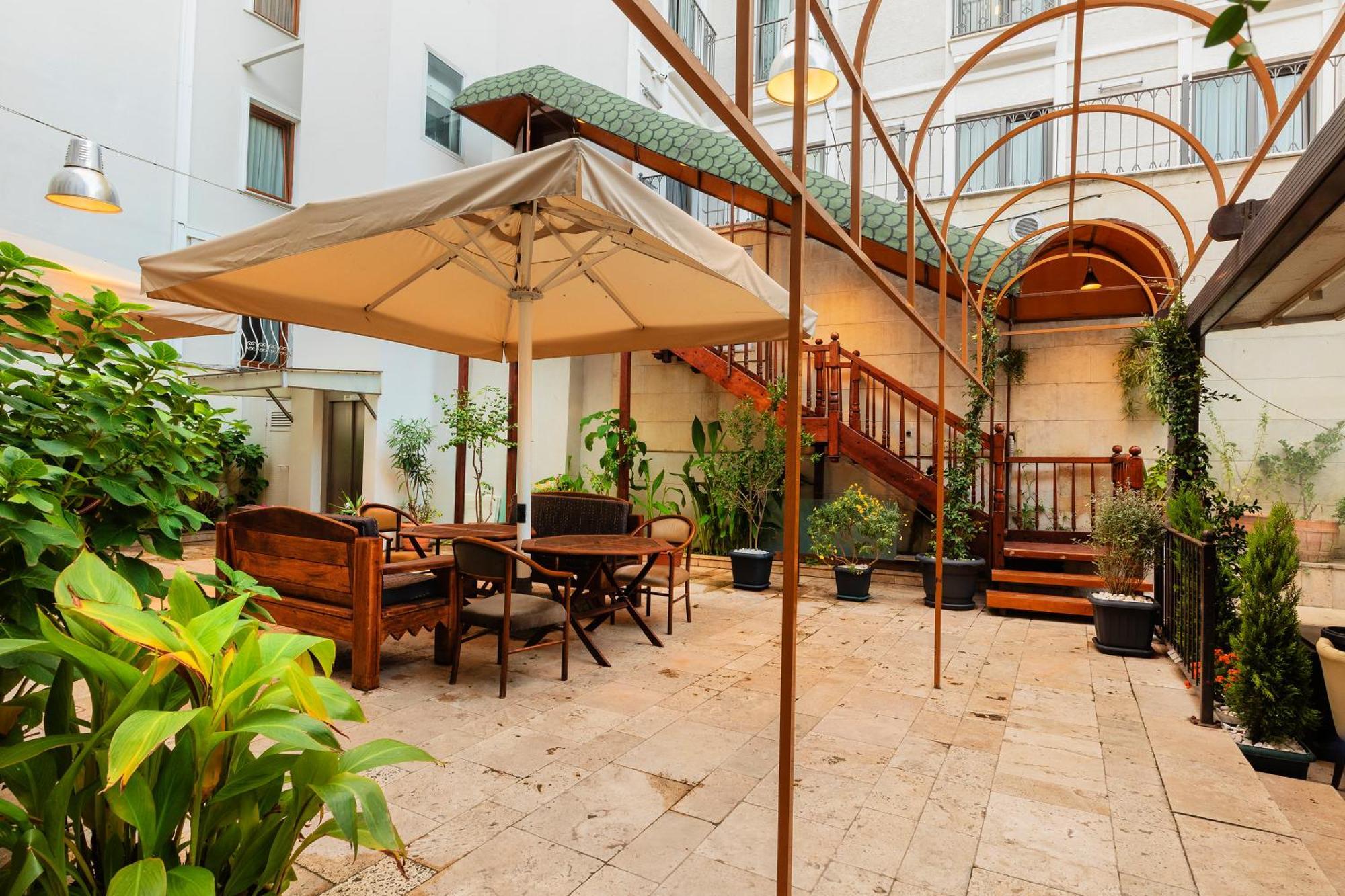 Azade Premier Hotel — Photos 2